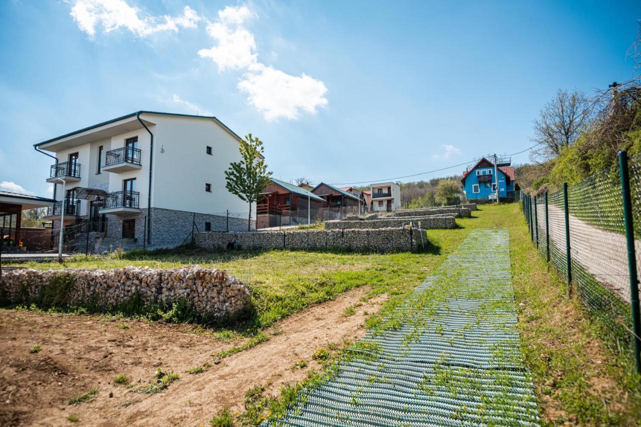 Gabion Garden Hotell Podhájska Exteriör bild